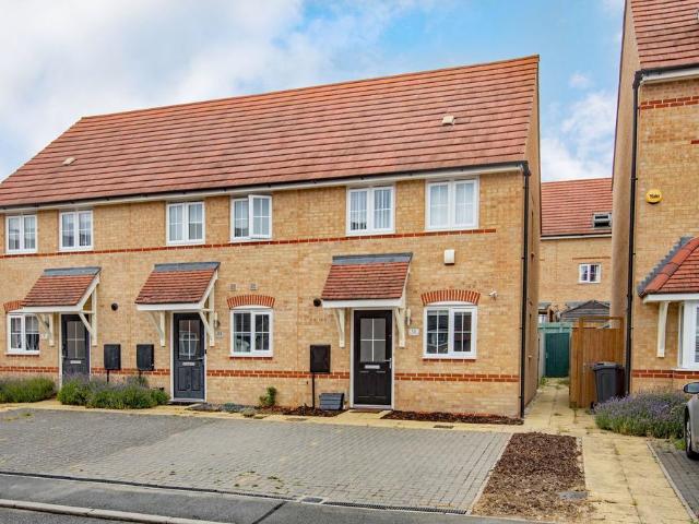 2 bedroom end of terrace house for sale