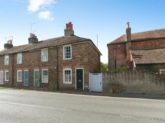 2 bedroom end of terrace house for sale