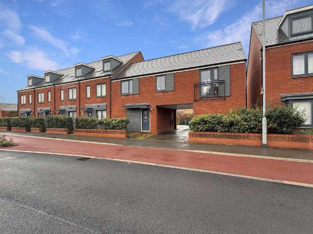 2 bedroom end of terrace house for sale