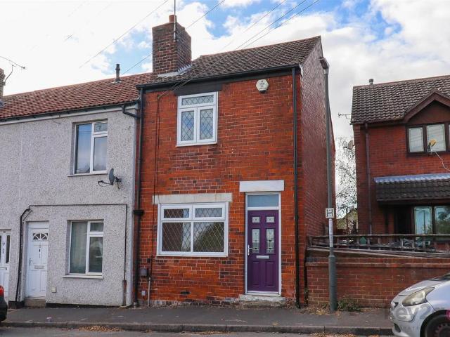 2 bedroom end of terrace house for sale