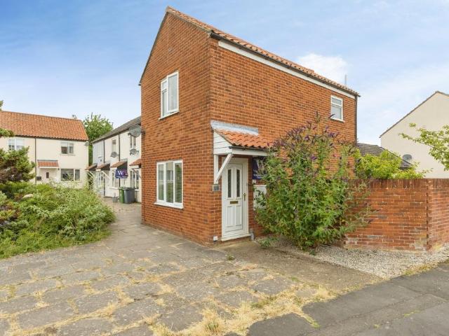 2 bedroom end of terrace house for sale