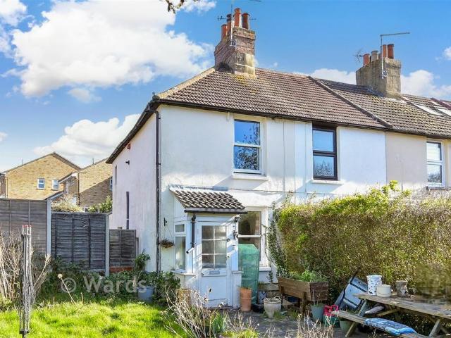 2 bedroom end of terrace house for sale