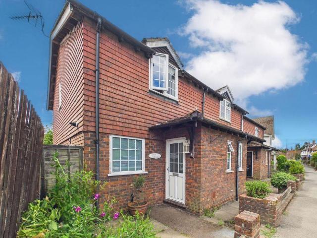 2 bedroom end of terrace house for sale