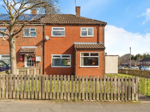 2 bedroom end of terrace house for sale