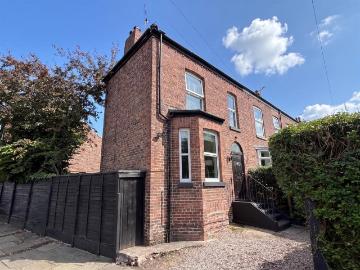 2 bedroom end of terrace house for sale