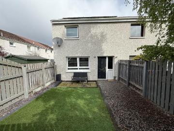 Forres, Moray county, Shetland - Garden