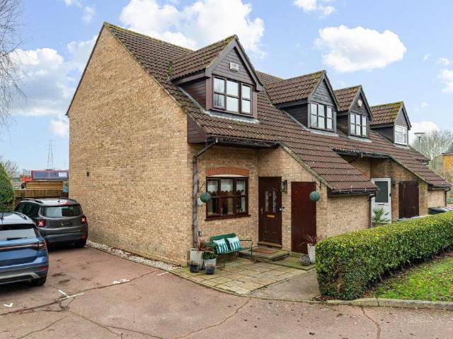 2 bedroom end of terrace house for sale