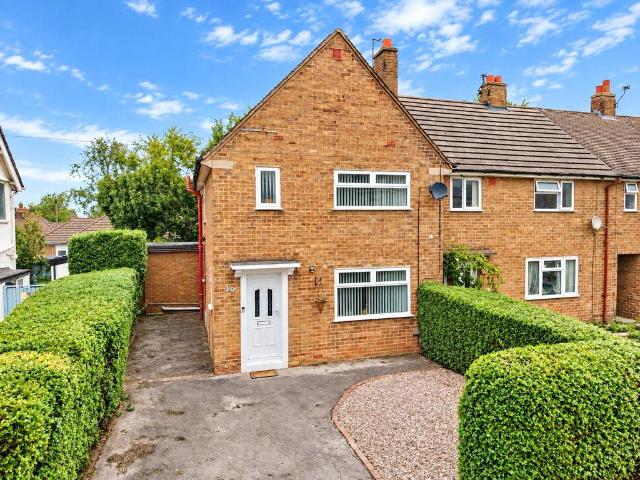 2 bedroom end of terrace house for sale