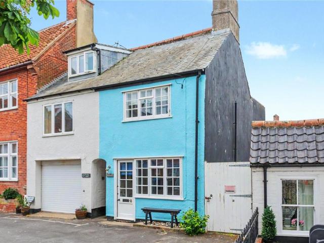 2 bedroom end of terrace house for sale