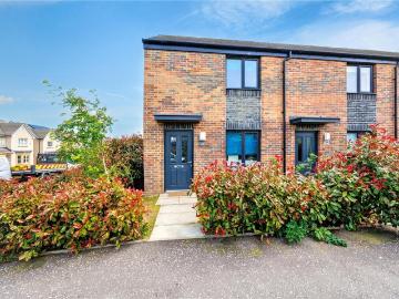 2 bedroom end of terrace house for sale