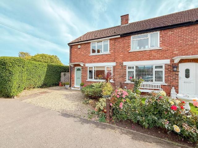 2 bedroom end of terrace house for sale