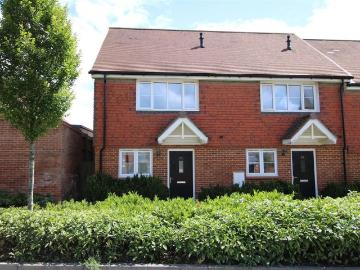 2 bedroom end of terrace house for sale
