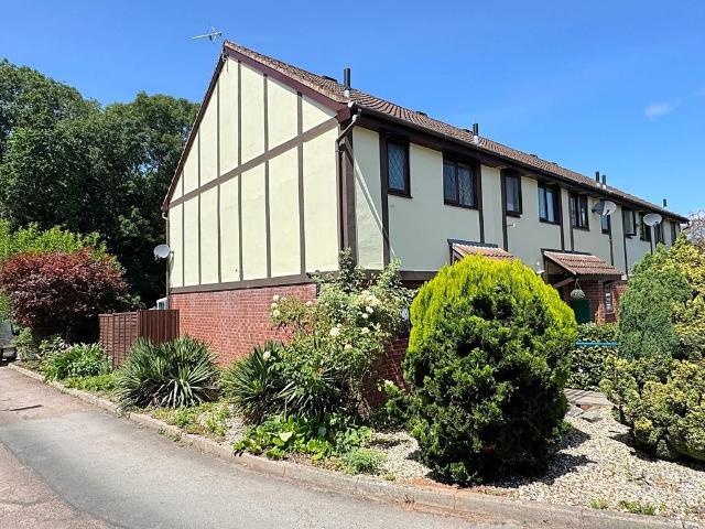 2 bedroom end of terrace house for sale
