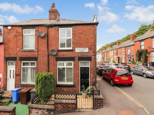 2 bedroom end of terrace house for sale