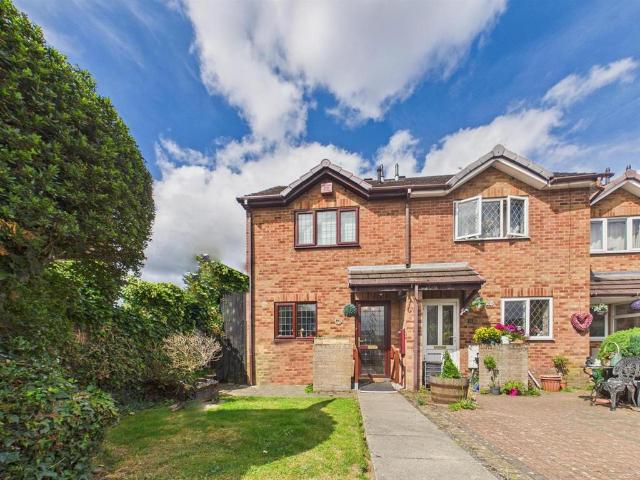 2 bedroom end of terrace house for sale