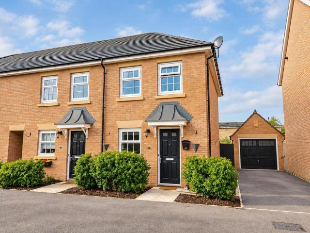 2 bedroom end of terrace house for sale