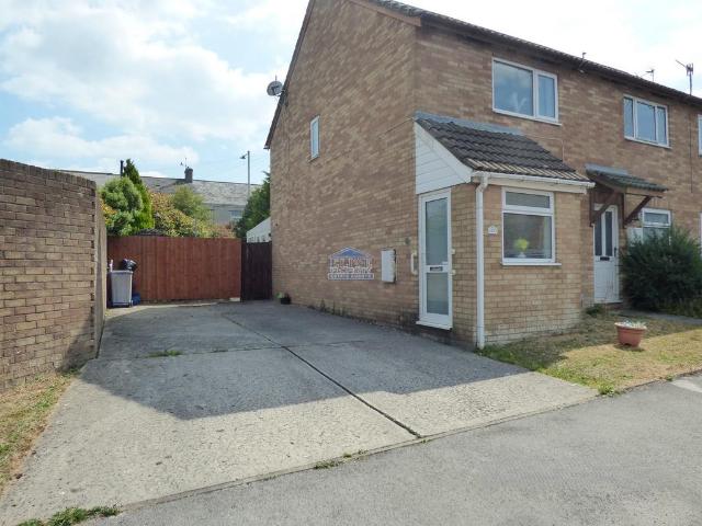 2 bedroom end of terrace house for sale