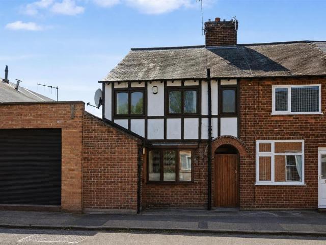 2 bedroom end of terrace house for sale