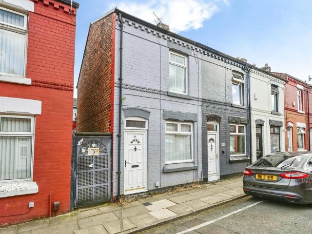 2 bedroom end of terrace house for sale