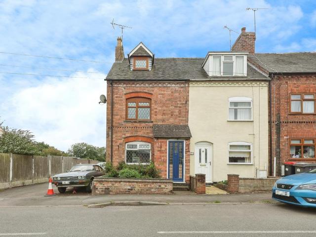 2 bedroom end of terrace house for sale