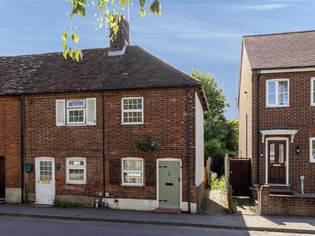 2 bedroom end of terrace house for sale