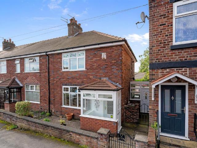 2 bedroom end of terrace house for sale