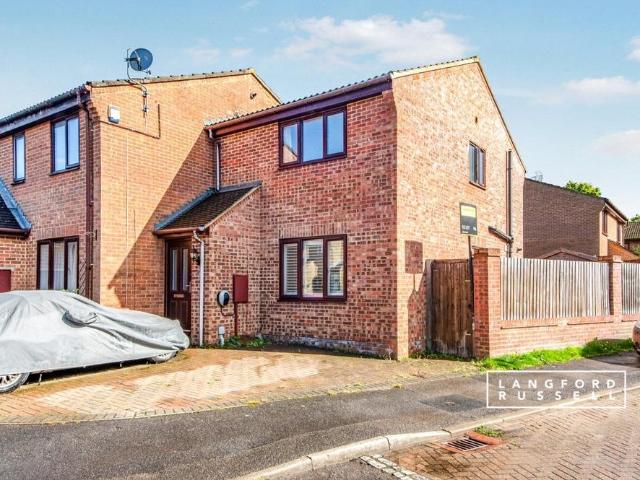 2 bedroom end of terrace house for sale