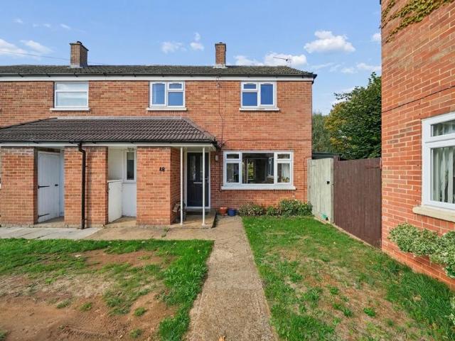 2 bedroom end of terrace house for sale