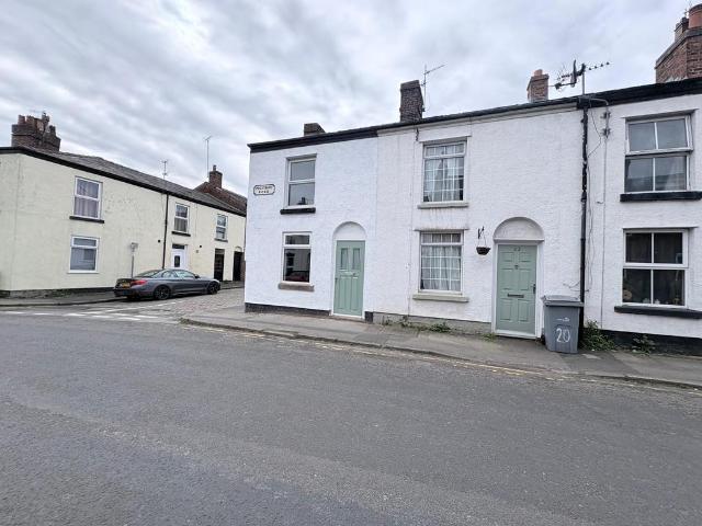 2 bedroom end of terrace house for sale