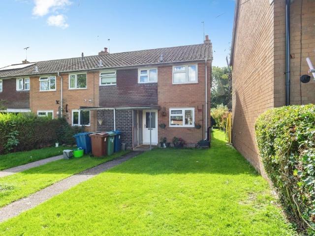 2 bedroom end of terrace house for sale