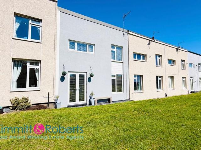 2 bedroom end of terrace house for sale