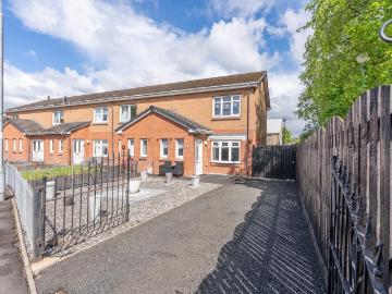 House for sale in Orbiston Bellshill - Garden