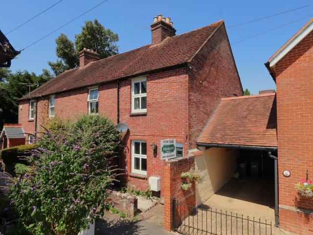 2 bedroom end of terrace house for sale