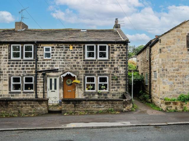 2 bedroom end of terrace house for sale