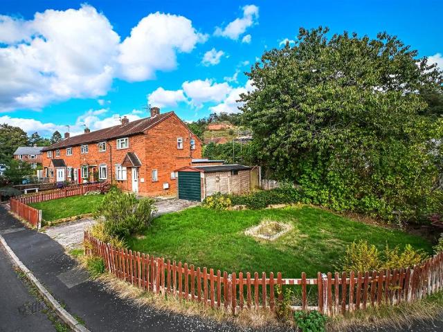 2 bedroom end of terrace house for sale