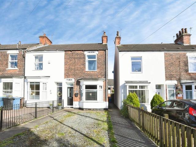 2 bedroom end of terrace house for sale