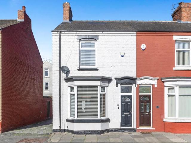 2 bedroom end of terrace house for sale