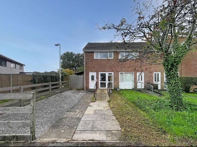2 bedroom end of terrace house for sale