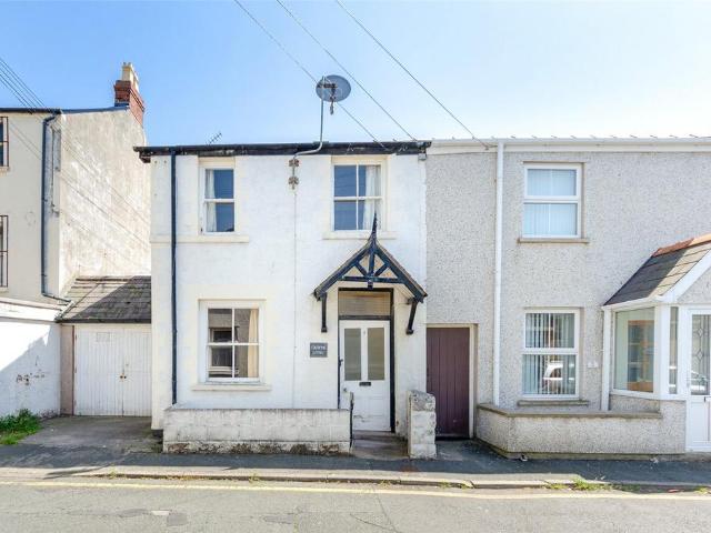 2 bedroom end of terrace house for sale