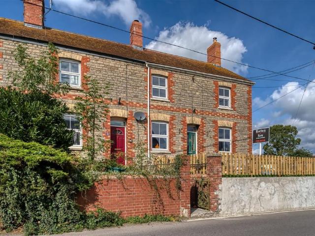 2 bedroom end of terrace house for sale