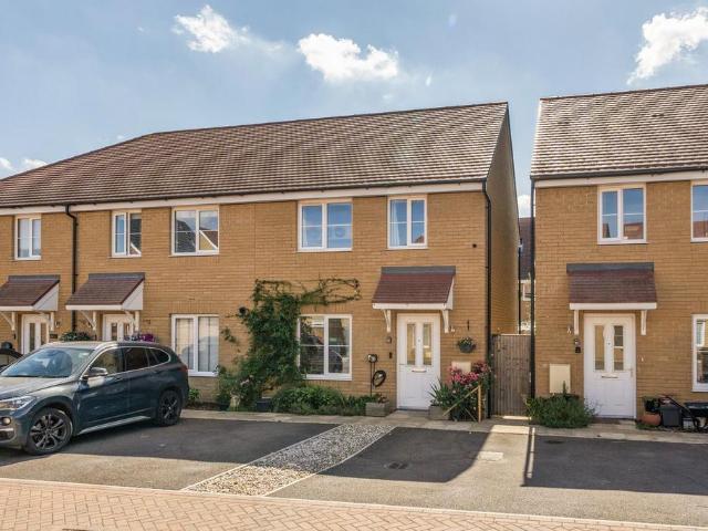 2 bedroom end of terrace house for sale