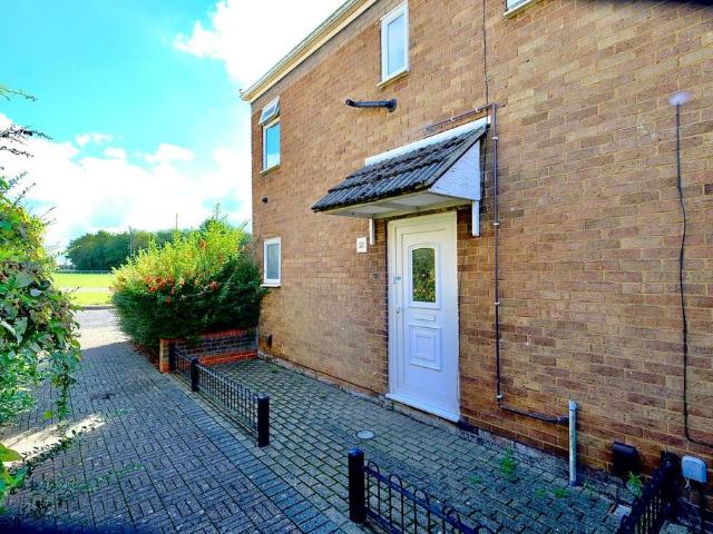2 bedroom end of terrace house for sale
