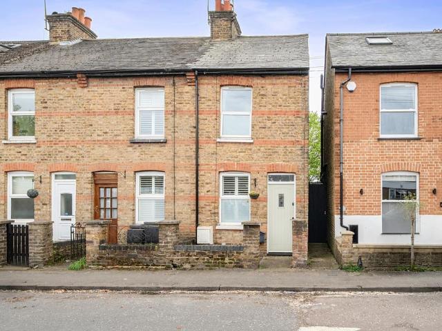 2 bedroom end of terrace house for sale