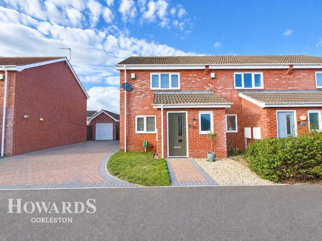 2 bedroom end of terrace house for sale