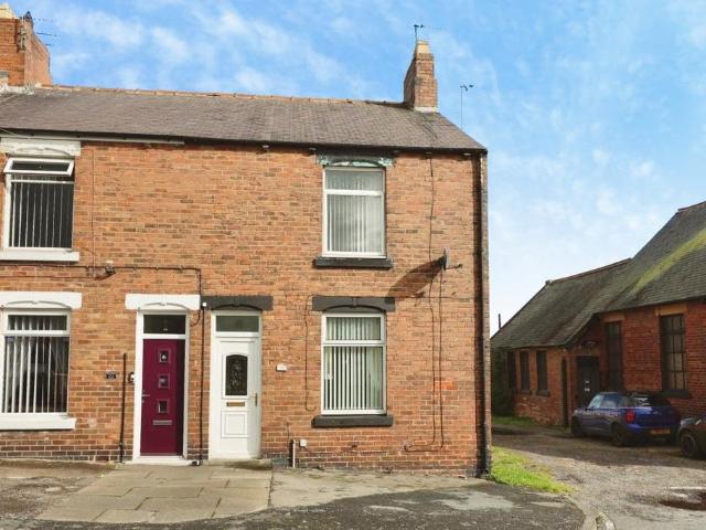 2 bedroom end of terrace house for sale