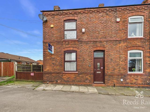 2 bedroom end of terrace house for sale
