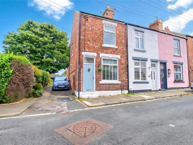2 bedroom end of terrace house for sale