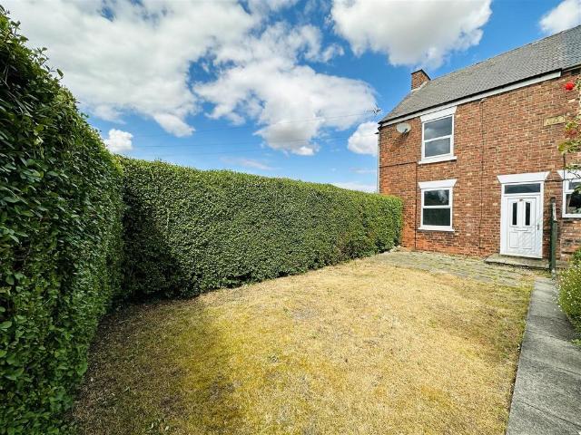 2 bedroom end of terrace house for sale
