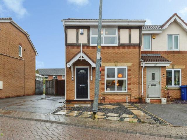 2 bedroom end of terrace house for sale