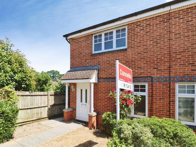 2 bedroom end of terrace house for sale